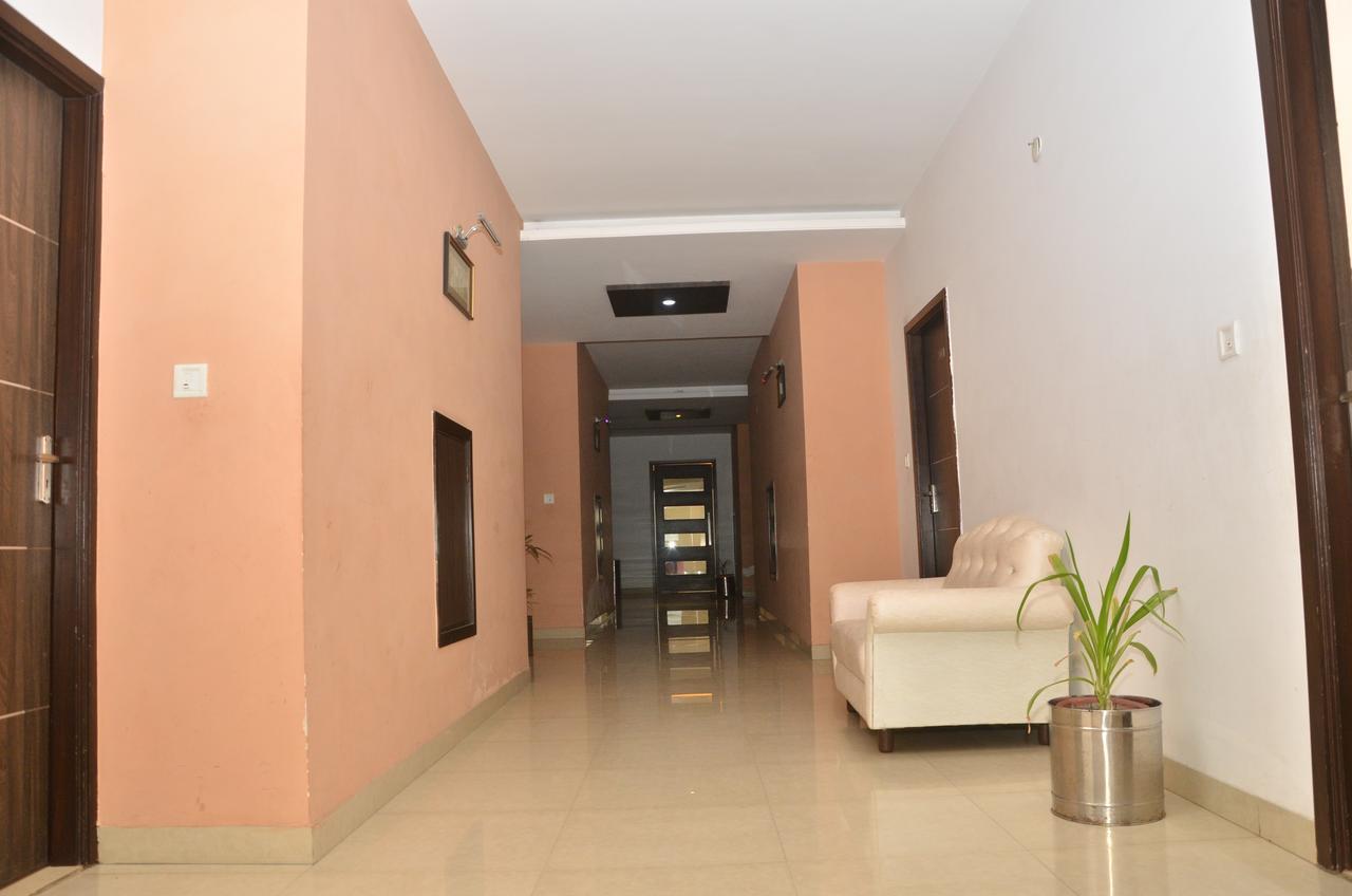 Hotel Milan Palace Amritsar Buitenkant foto